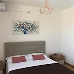 Casa Miraflores Aparthotel 4*