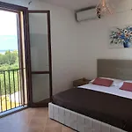 Casa Miraflores 4* Cefalù