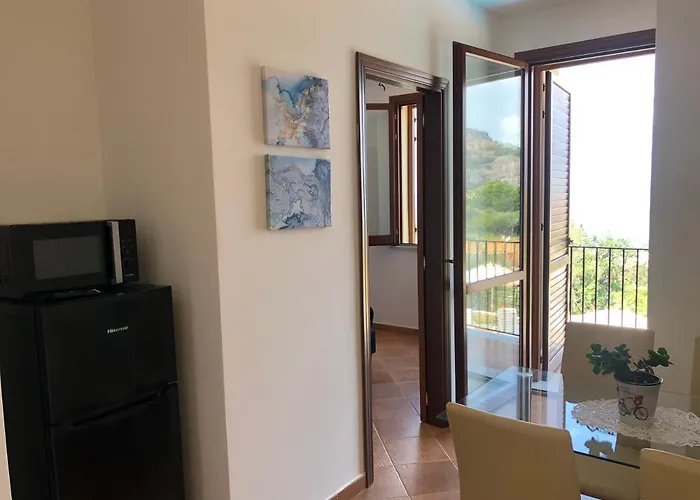 Casa Miraflores Apart Otel Cefalù